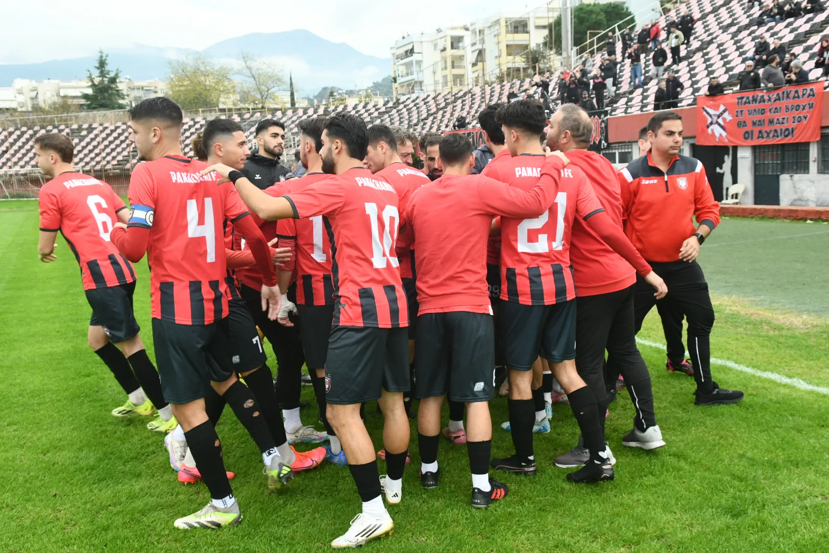 Για νίκη η Παναχαϊκή, δύσκολα η Θύελλα, περνάει ο Παναιγιάλειος