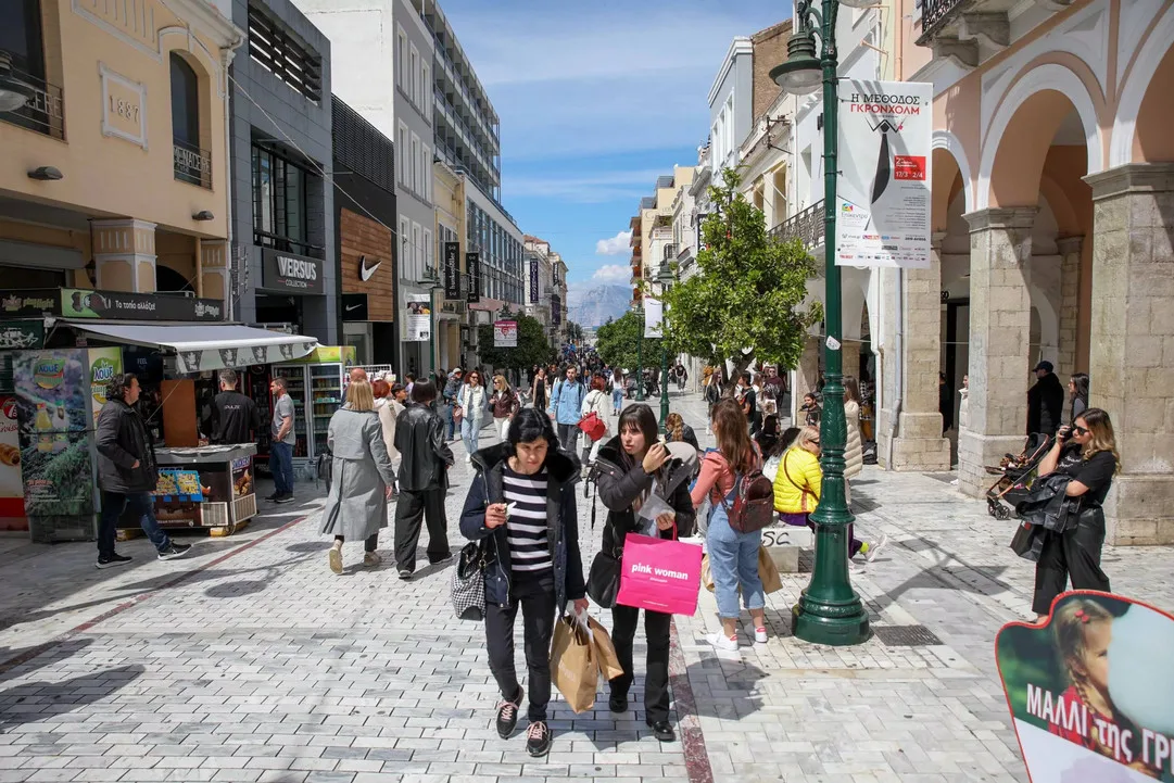 Λιανεμπόριο σε «μέγγενη»: Τα καταστήματα της Πάτρας έχασαν συνολικό τζίρο πάνω από 23 εκατ. ευρώ