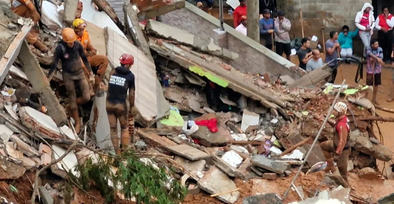 Τουλάχιστον 22 νεκροί στη Βραζιλία από τις καταρρακτώδεις βροχές