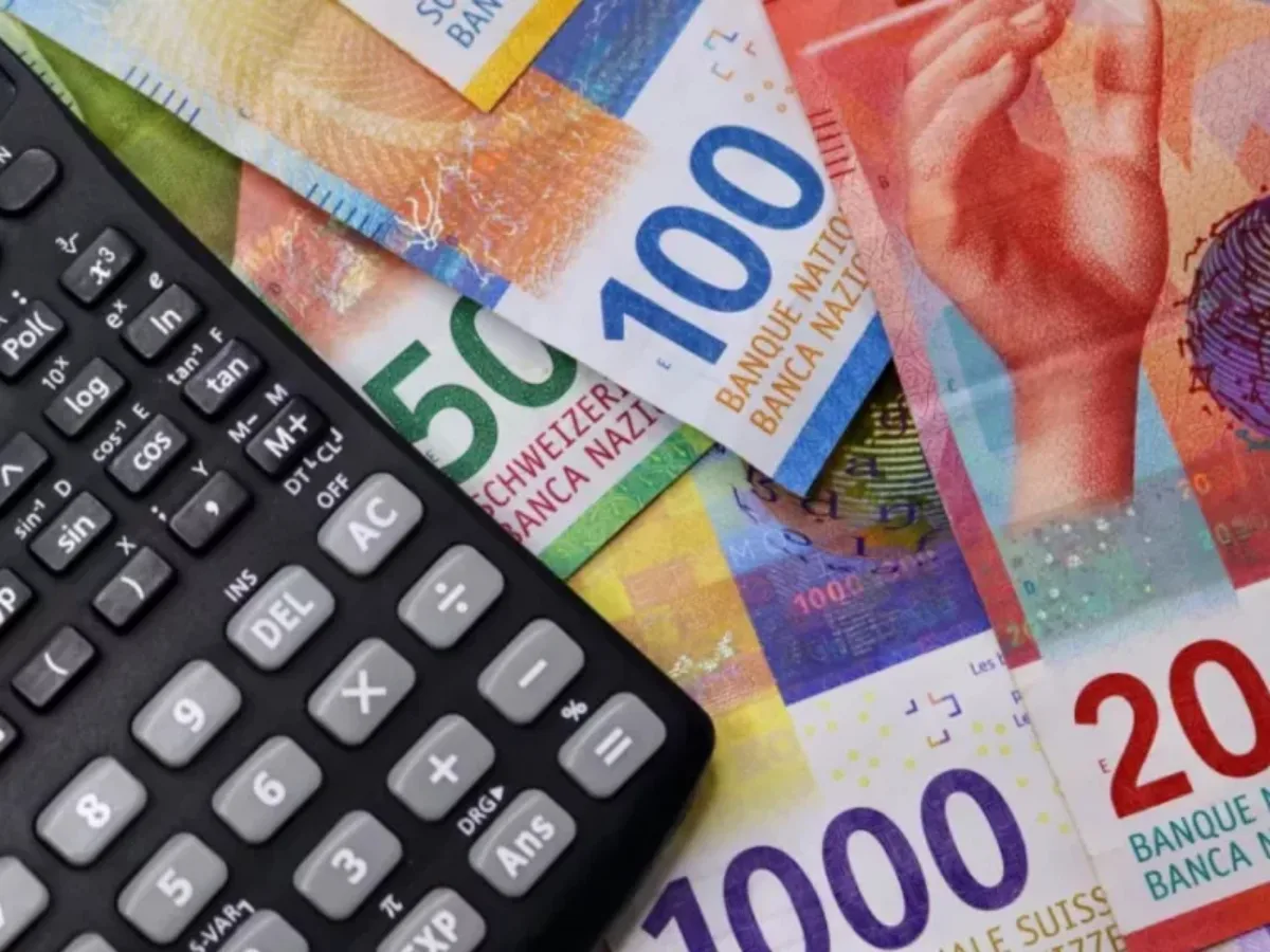 «Ανάσα» για τους δανειολήπτες σε ελβετικό φράγκο: Άνοιξε η πλατφόρμα για το κούρεμα των οφειλών