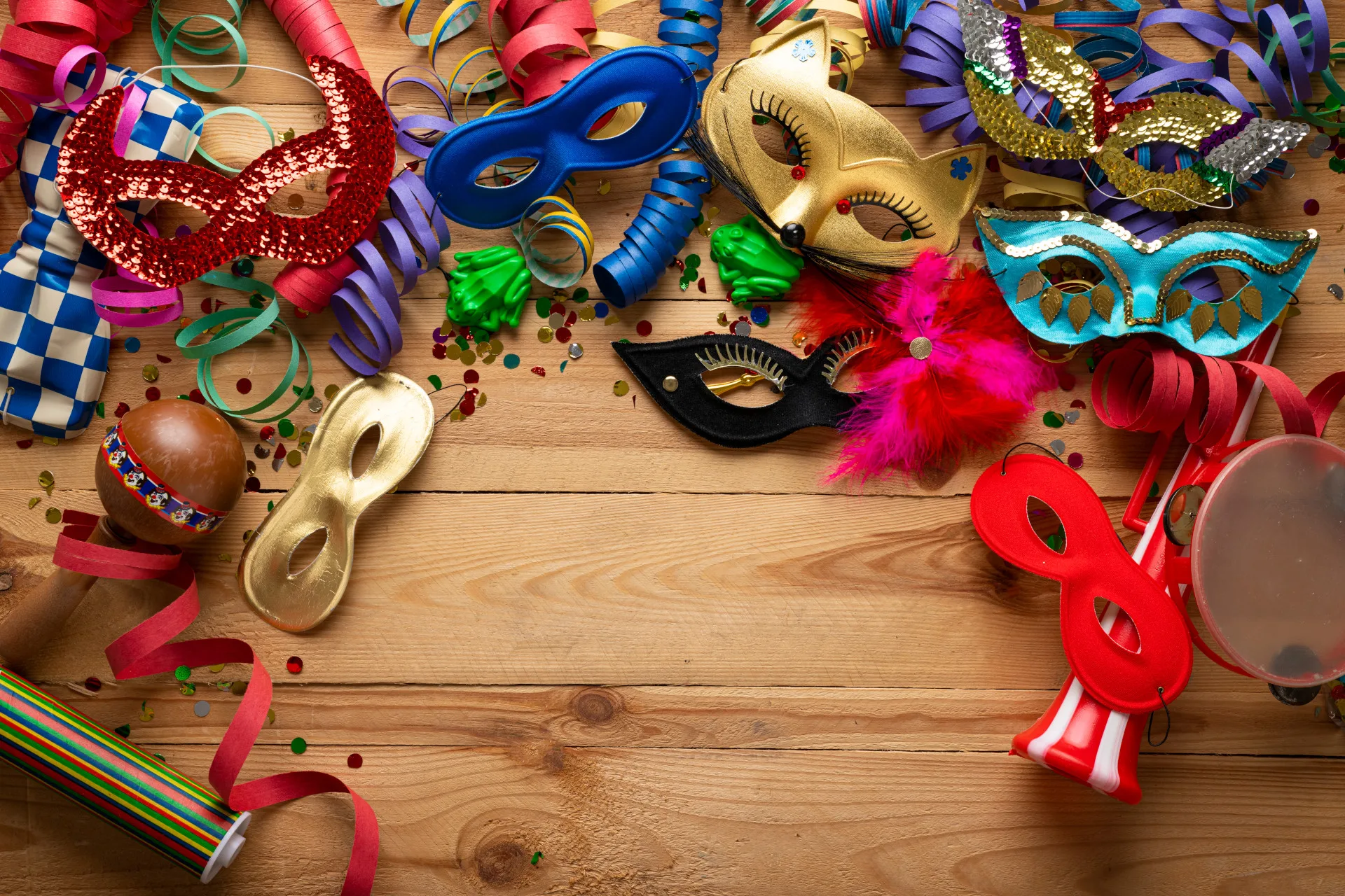 Καρναβάλι Πάτρας: Οταν η αποστολή δεμάτων στο εξωτερικό κρατά ζωντανή τη σύνδεση με την πόλη