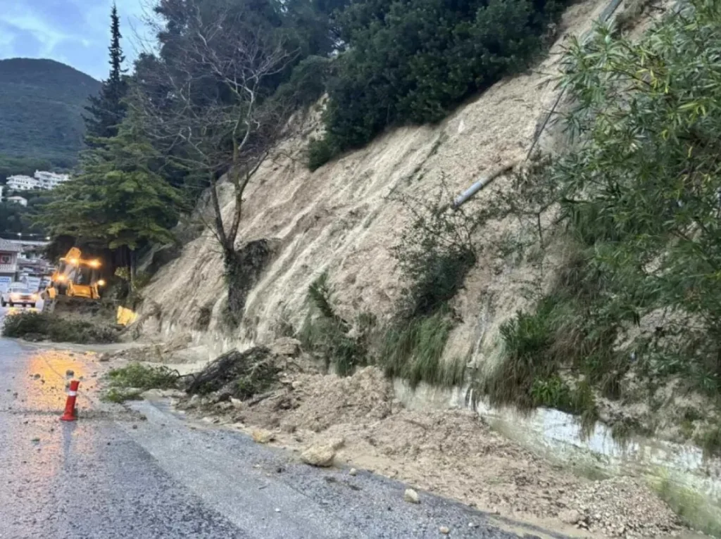 Ηπειρος: Κατολισθήσεις, πλημμύρες και σοβαρές καταστροφές με το πέρασμα της κακοκαιρίας