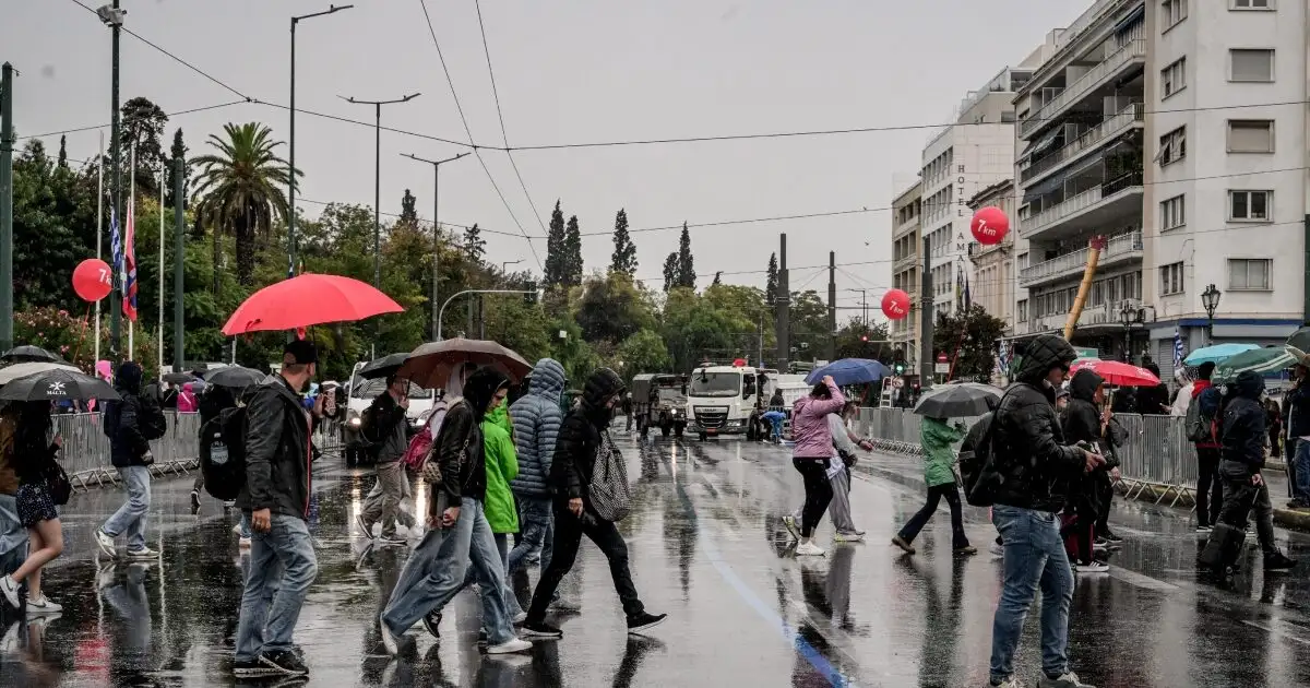 Έρχεται νέα κακοκαιρία: Πιθανή σπασμένη «γραμμή λαίλαπας» την Παρασκευή