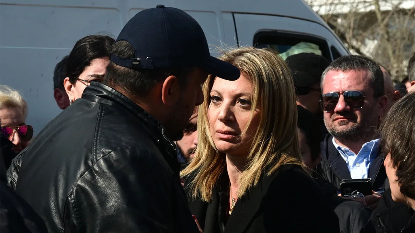 «Είχα έτοιμη την ομιλία μου, αλλά δεν ήθελαν να μιλήσω και αποχώρησα από τη συγκέντρωση για τα Τέμπη» καταγγελία Καρυστιανού