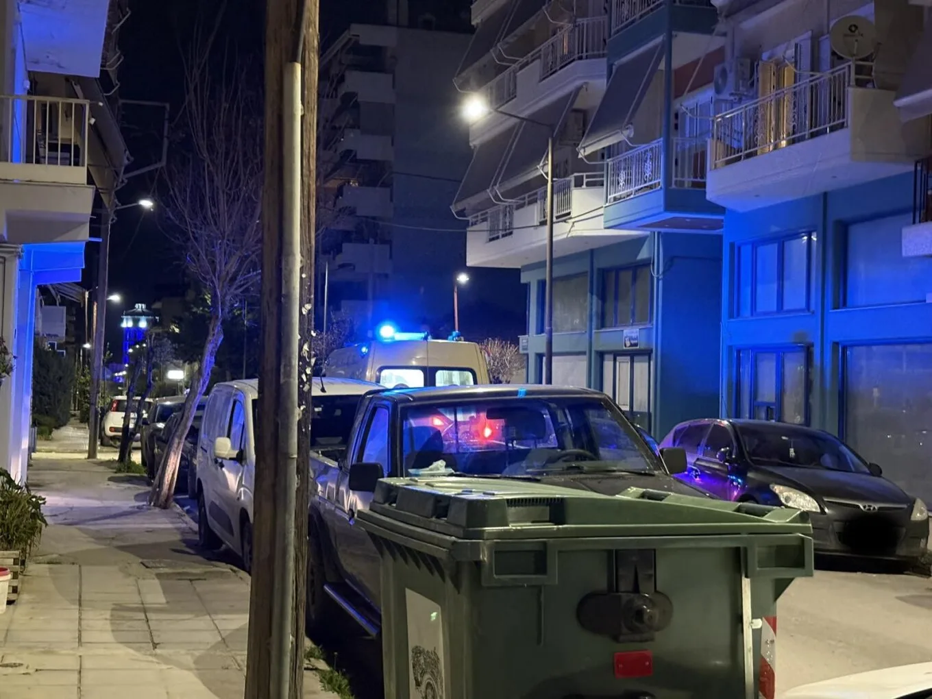 Συναγερμός, μωρό έπεσε από 3ο όροφο πολυκατοικίας!