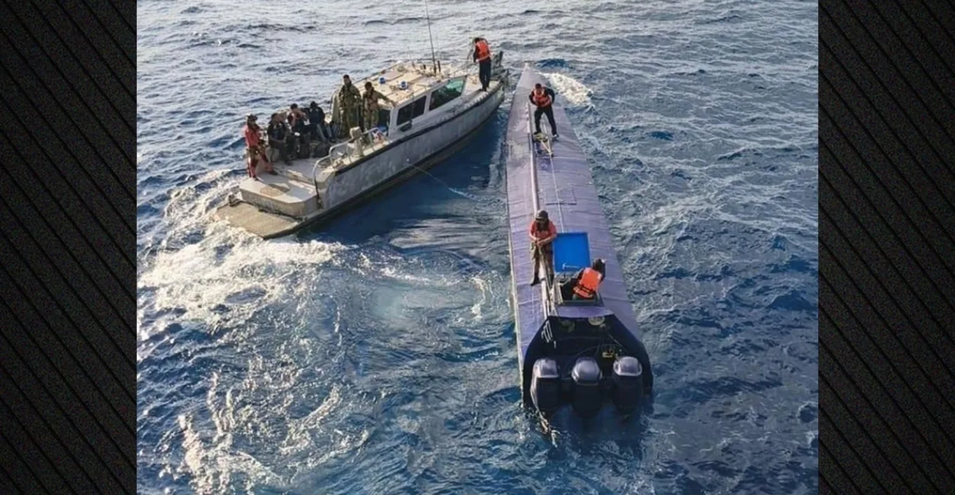 Τρομερό, κατασχέθηκε υποβρύχιο που μετέφερε τέσσερις τόνους κοκαΐνης! ΦΩΤΟ