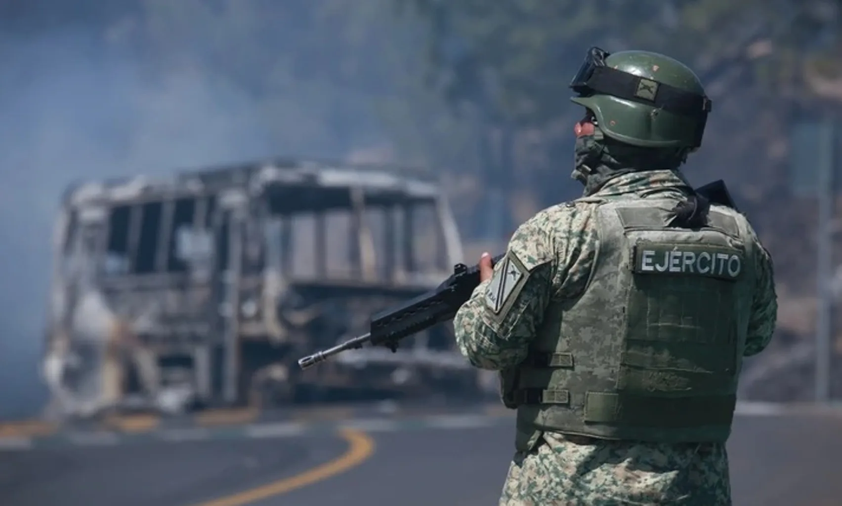 Χάος στο Μεξικό μετά τον θάνατο βαρόνου ναρκωτικών, επιθέσεις από το καρτέλ ΒΙΝΤΕΟ