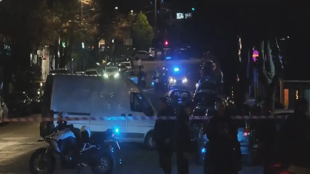 Ψευδής συναγερμός στο Παγκράτι: Η «βόμβα» έξω από ΑΤΜ ήταν… σκουπίδια