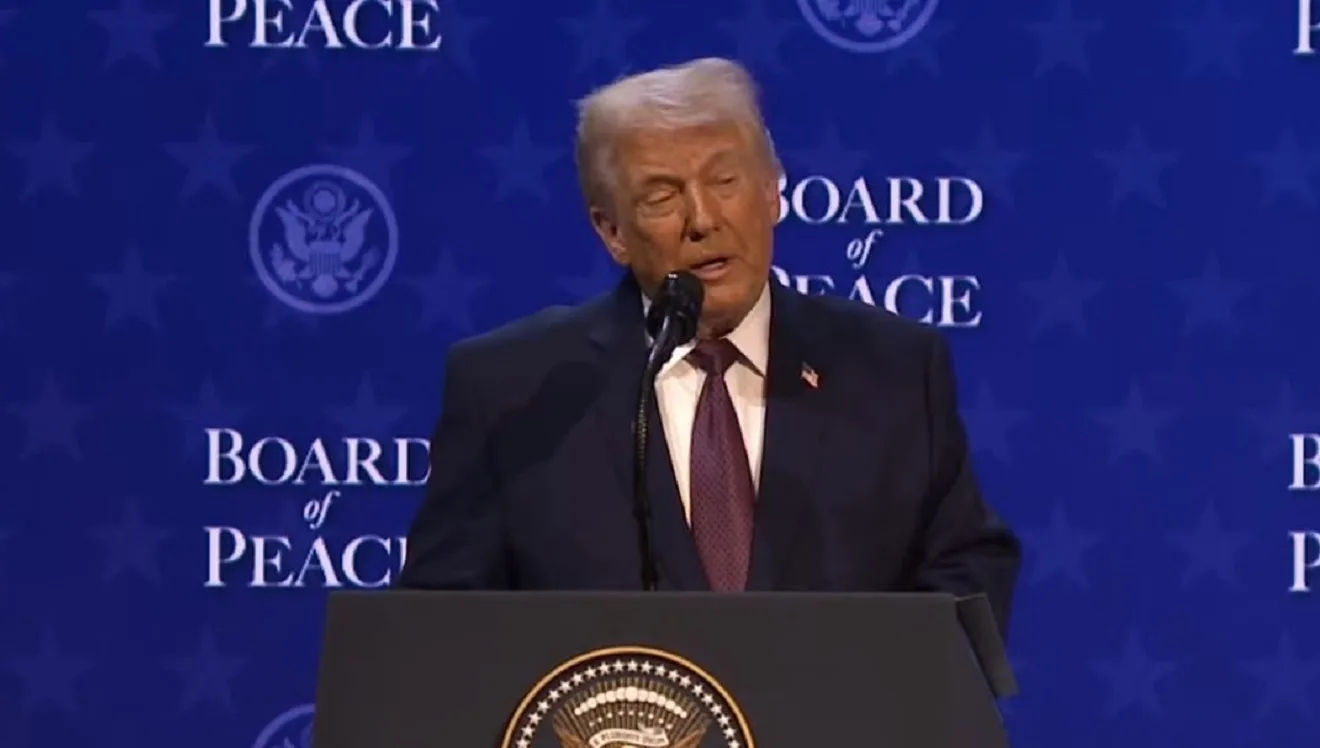 Δημοσκόπηση στις ΗΠΑ: Αυξάνεται η δυσαρέσκεια για Τραμπ – Σκληροί χαρακτηρισμοί από σημαντικό ποσοστό πολιτών