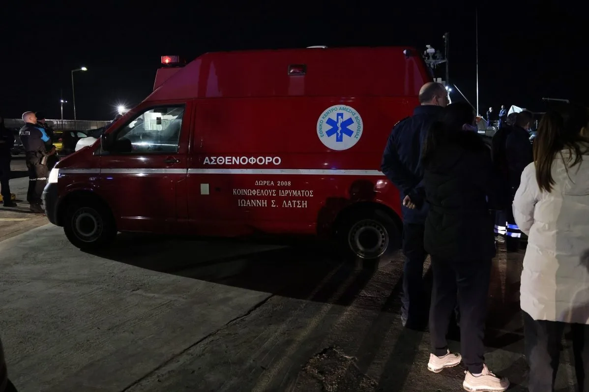 Ναυάγιο Χίου: Αεροδιακομιδή 6 παιδιών στην Αθήνα - Τα πρώτα στοιχεία για την κατάστασή τους