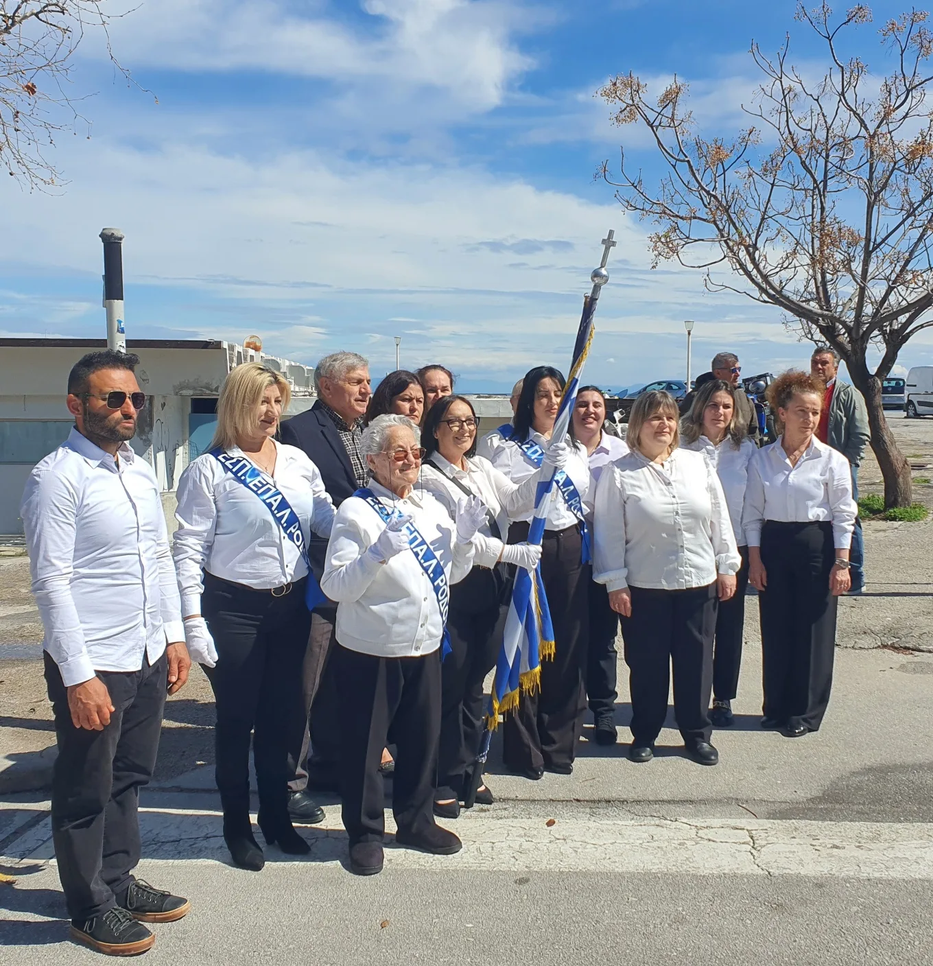 Ρόδος: 82χρονη μαθήτρια ΕΠΑΛ παρέλασε για την 25η Μαρτίου