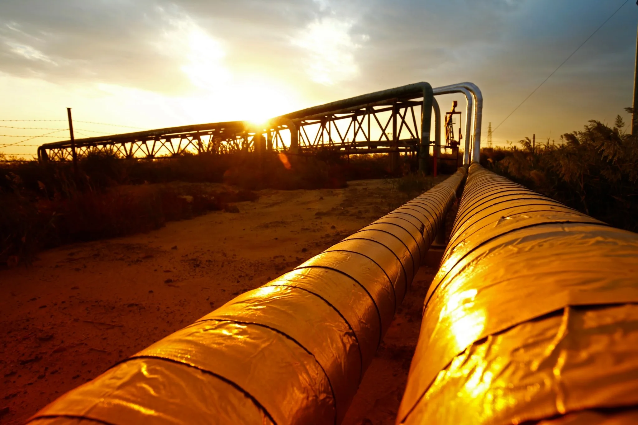 Ενεργειακό σοκ από πόλεμο ΗΠΑ-Ιράν: Φόβοι αναλυτών για εκτόξευση των τιμών του πετρελαίου