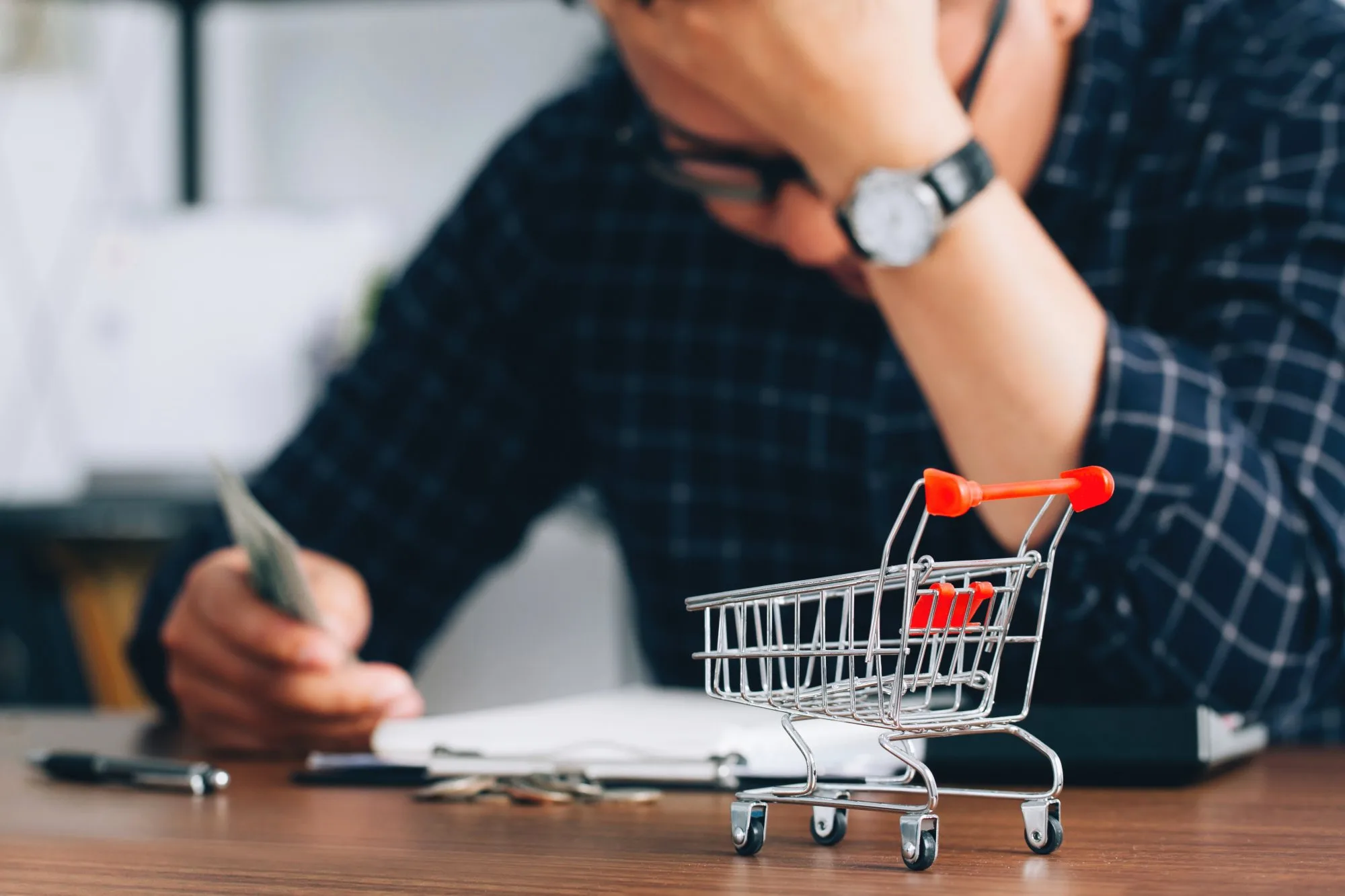 Νέο κύμα ανατιμήσεων σε τρόφιμα: Ποια προϊόντα παίρνουν «φωτιά»