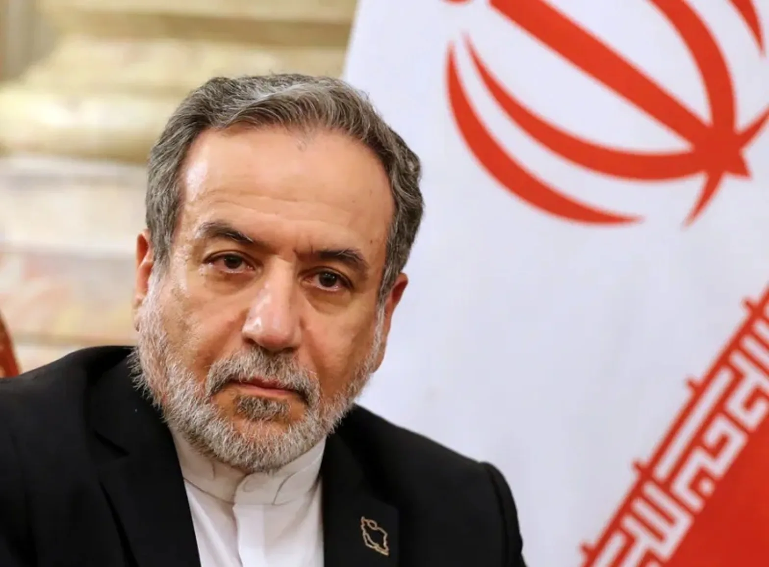 Αραγτσί: «Δεν έχουμε ζητήσει κατάπαυση του πυρός, ούτε διαπραγματεύσεις»