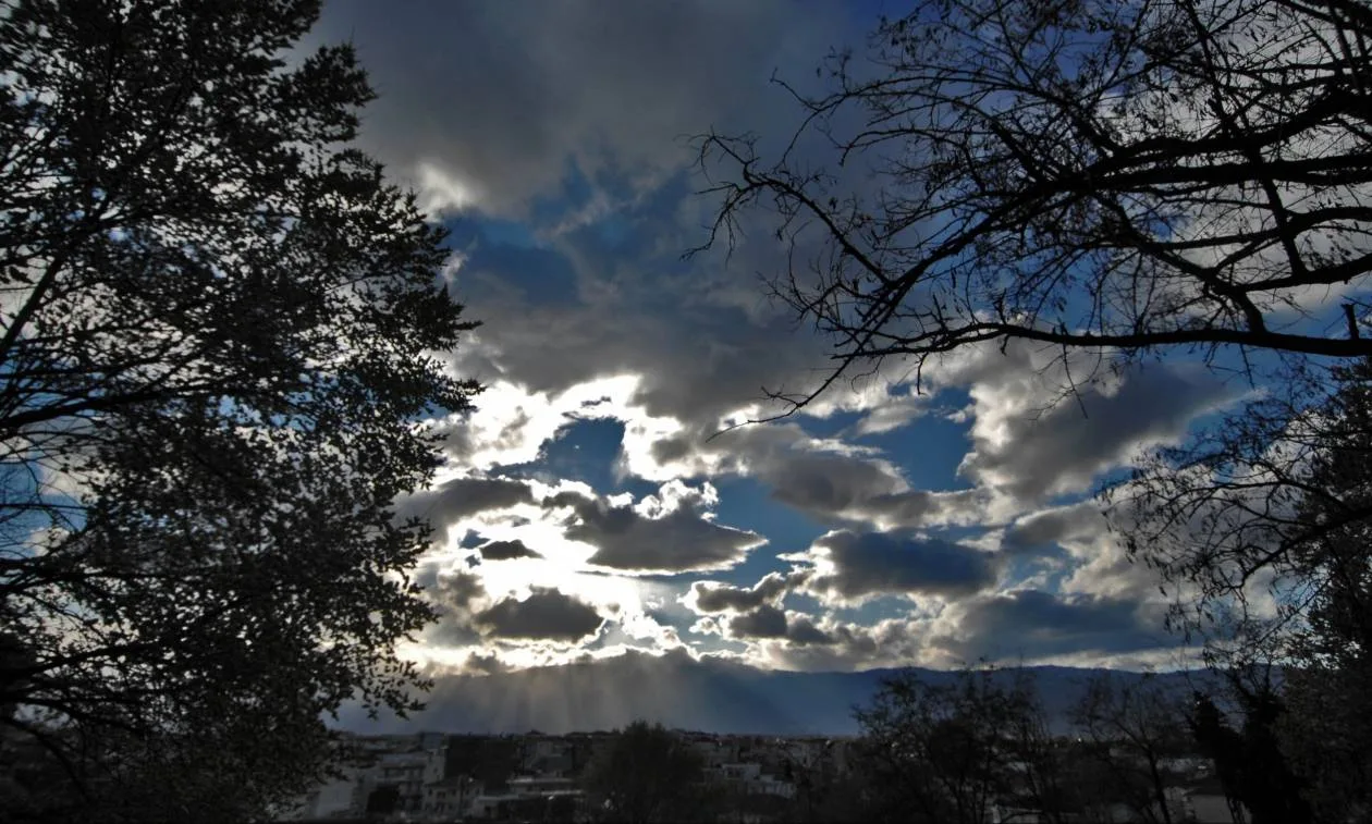 Καιρός: Μεταβολή των συνθηκών, που θα βρέξει και γιατί, τι (μας) έρχεται το σαββατοκύριακο