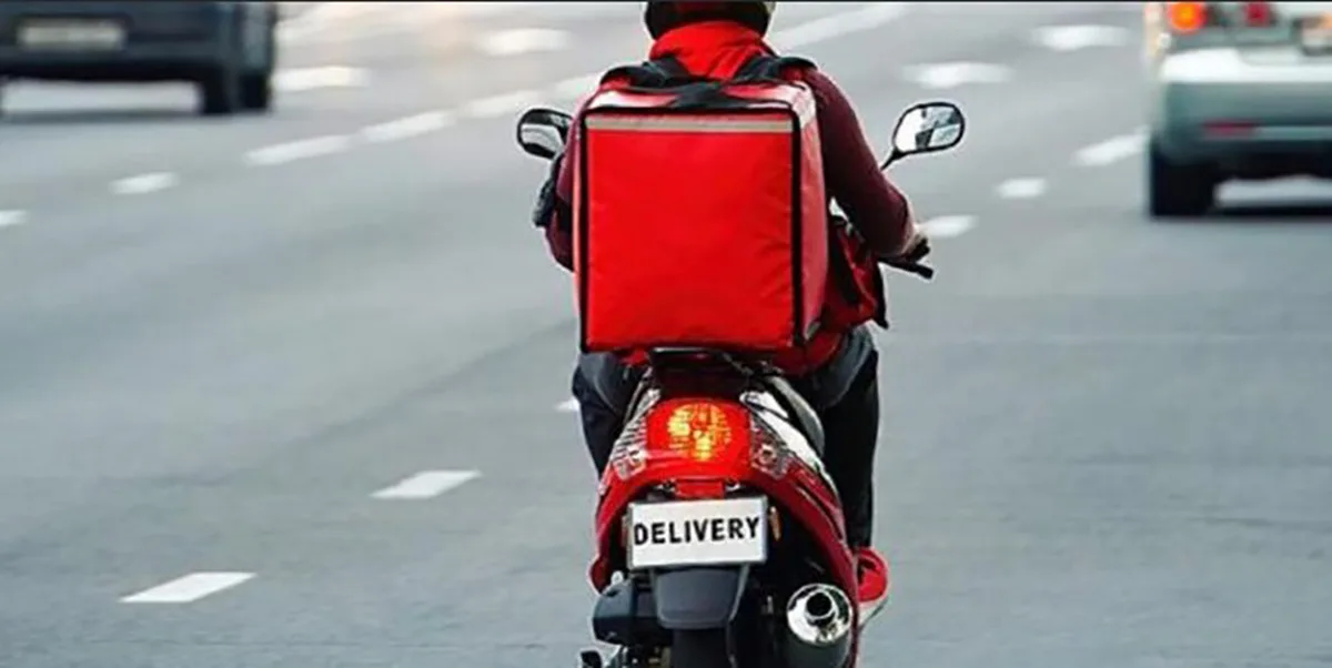 Δυτική Αττική: Συμμορία παγίδευε ντελιβεράδες με ψεύτικες παραγγελίες – Μαχαίρια, ξυλοδαρμοί και 6 συλλήψεις