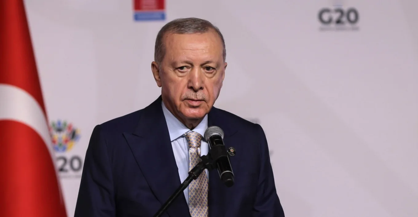 Ερντογάν: Να τερματιστεί ο πόλεμος στη Μέση Ανατολή πριν «πυρπολήσει» την περιοχή