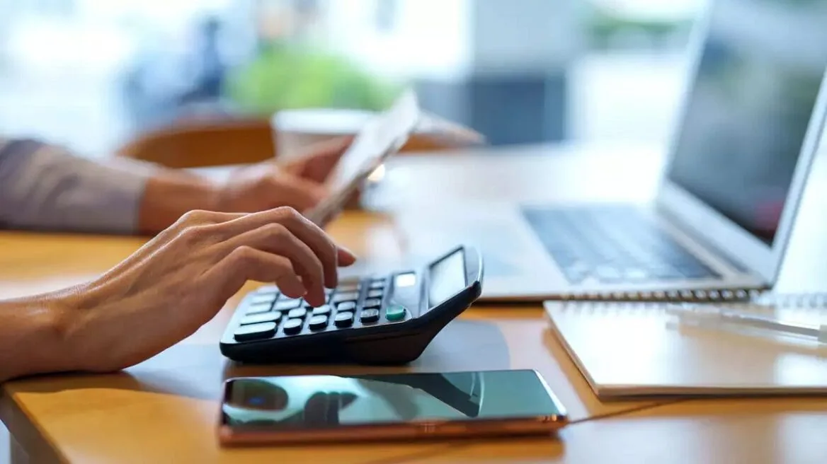 Φορολογικές δηλώσεις 2026: Δόθηκε παράταση για την έκπτωση φόρου