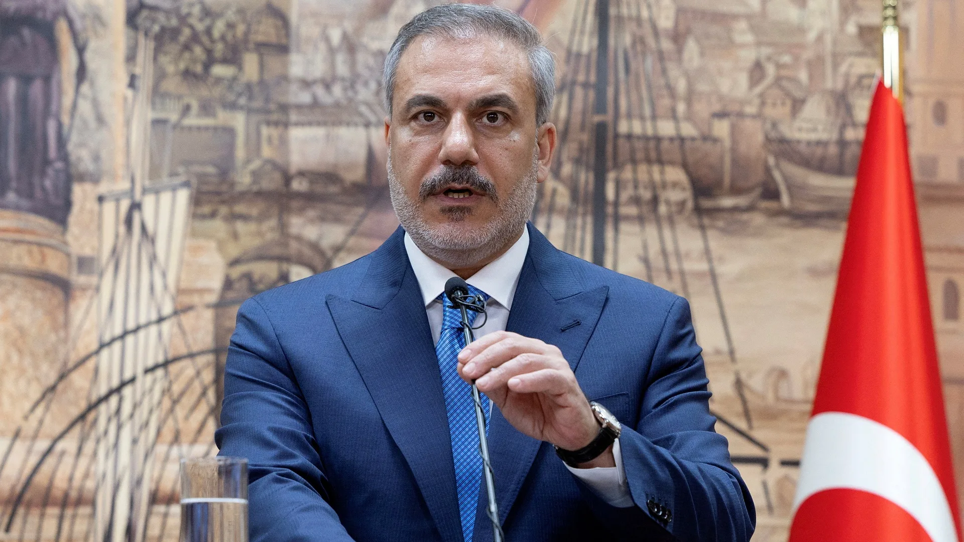 Μήνυμα Φιντάν για το Ιράν: Όχι σε σενάρια αποσταθεροποίησης