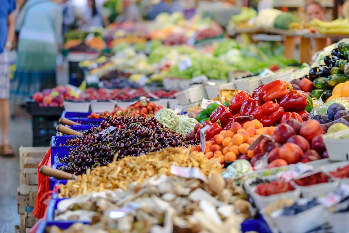 Οπωροκηπευτικά από «χρυσάφι»: Πόσο ανέβηκαν οι τιμές στις λαϊκές