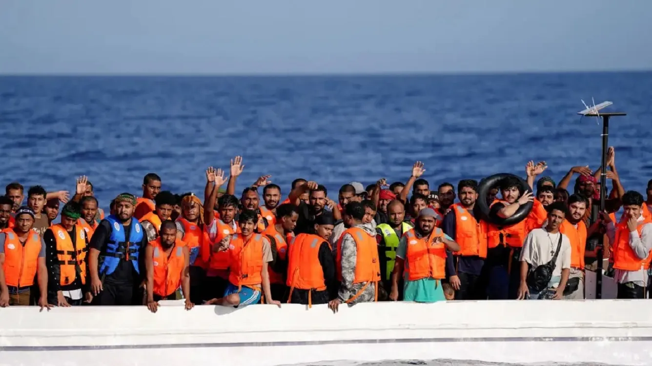 Τραγωδία ανοιχτά της Λαμπεντούζα: Βυθίστηκε πλεούμενο με μετανάστες, αγνοείται δίχρονο παιδί