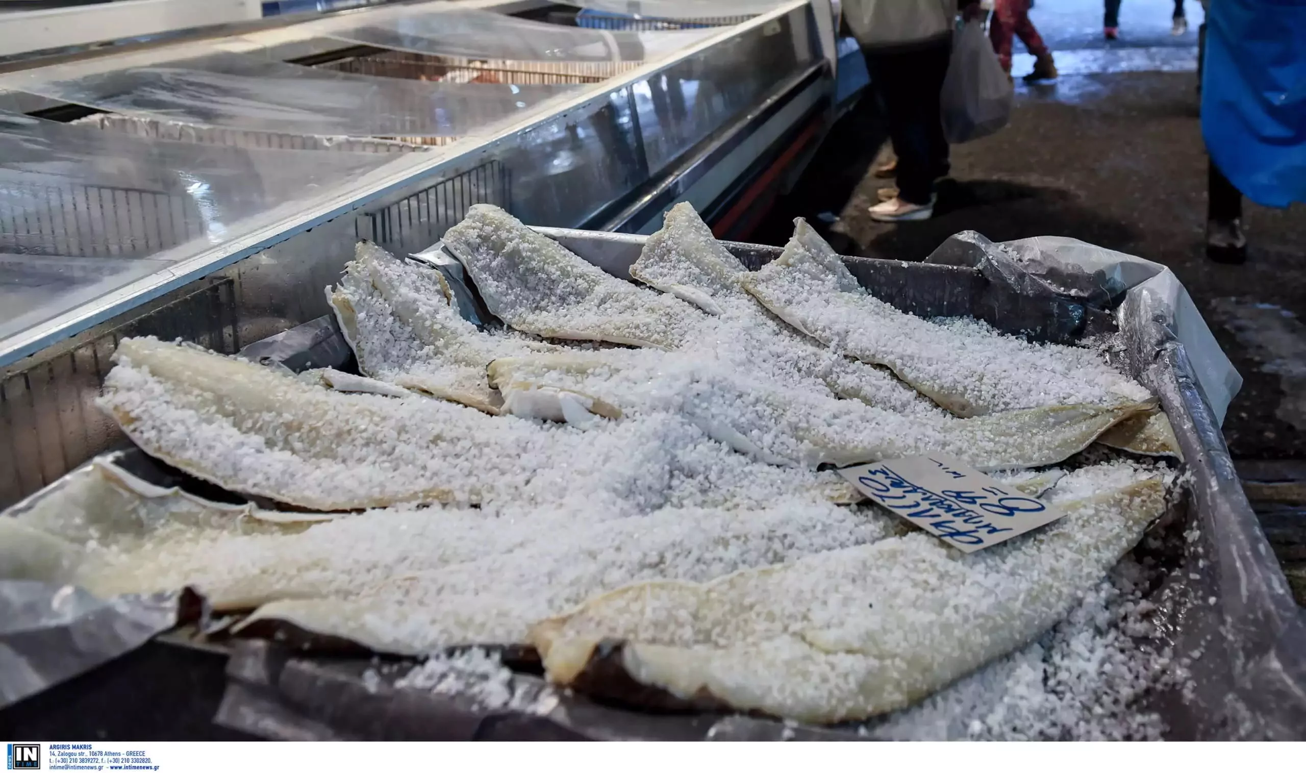 Μπακαλιάρος σε τιμή... χαβιάρι: Πόσο θα μας κοστίσει το τραπέζι της Εθνικής Επετείου