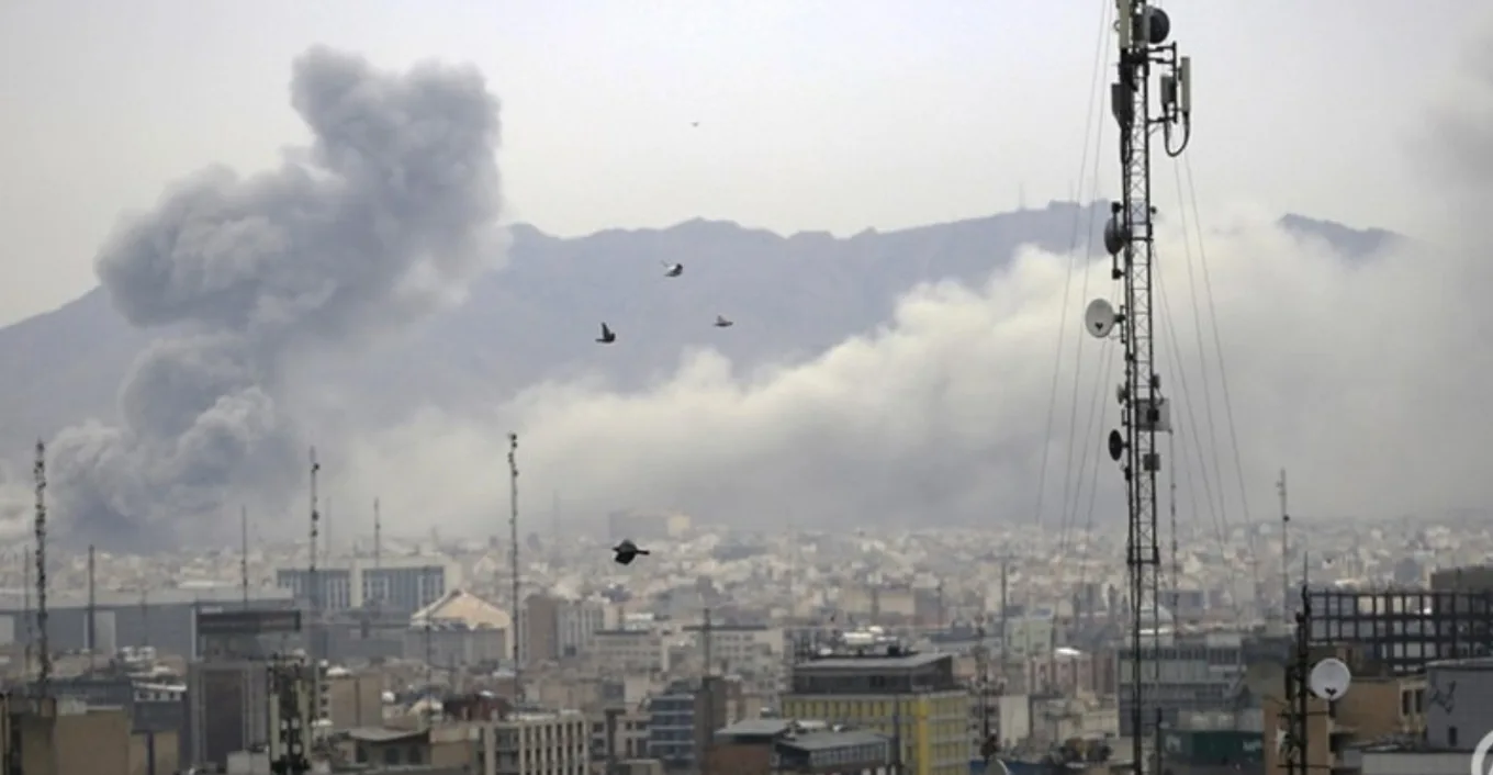 Κλιμάκωση στη Μέση Ανατολή: Ισραηλινά πλήγματα στην Κασπία – Αναφορές για καταστροφή πλοίων στον Περσικό Κόλπο