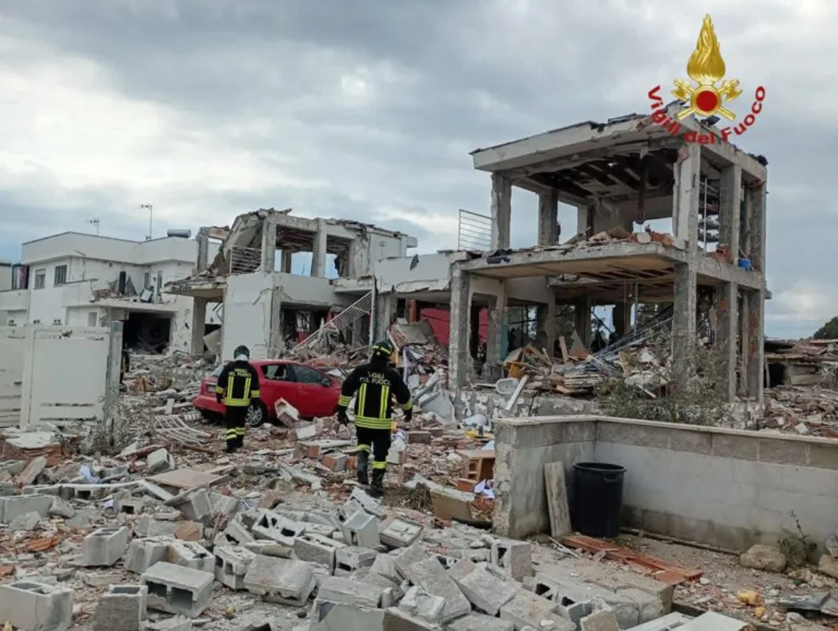 Έκρηξη από διαρροή φυσικού αερίου κοντά στη Ρώμη: Κατέρρευσε πολυκατοικία, δύο ηλικιωμένοι σοβαρά τραυματίες