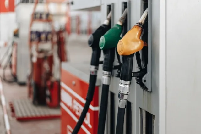 Σλοβενία: Όριο 50 λίτρων την ημέρα στα καύσιμα για ιδιώτες οδηγούς
