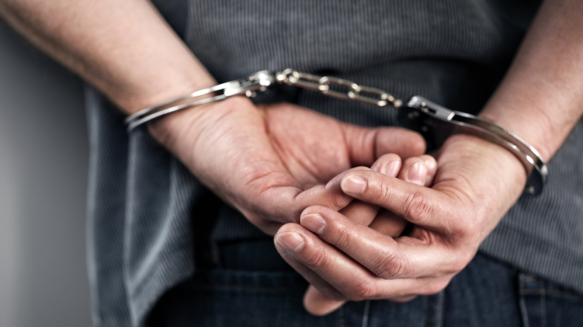 Συνελήφθη στον Πύργο καταζητούμενος για κλοπές – Εκκρεμούσε ποινή φυλάκισης τριών ετών