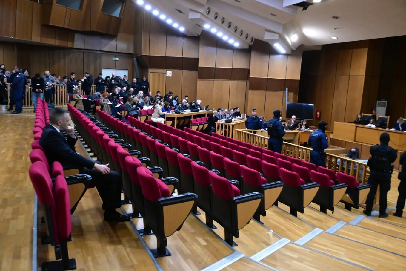 Τίτλοι τέλους για τη δίκη της Χρυσής Αυγής - Δείτε αναλυτικά τις ποινές