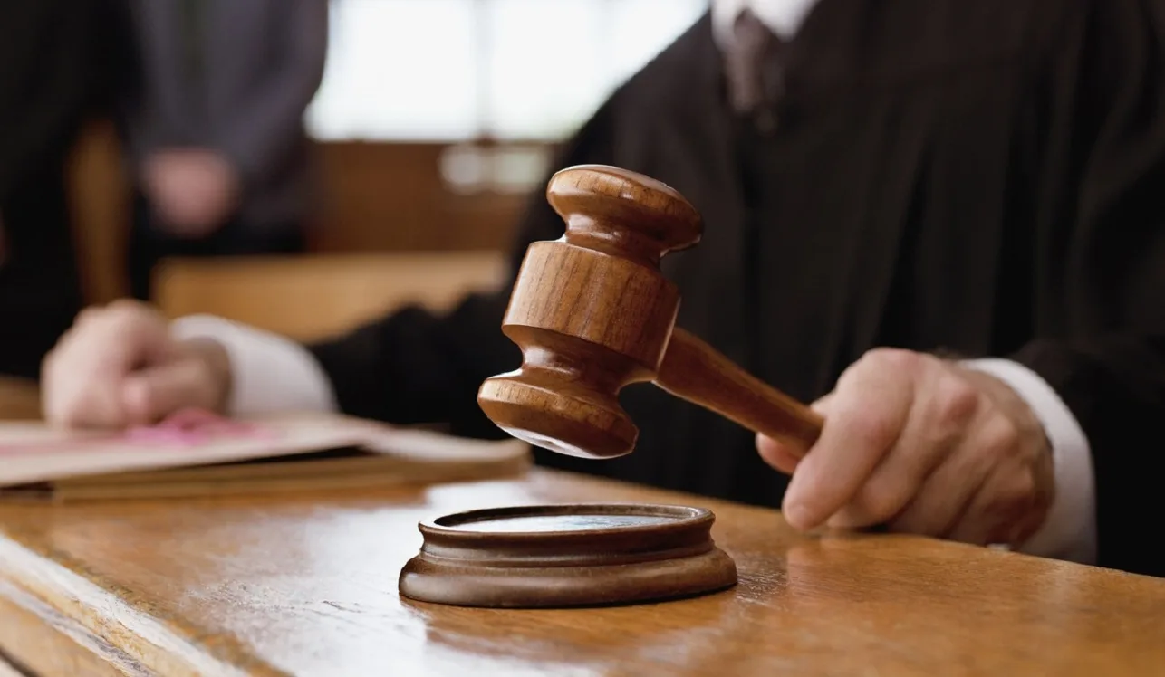 Ένωση Δικαστών και Εισαγγελέων κατά Γεωργιάδη: «Ευθεία παρέμβαση» για την Ευρωπαϊκή Εισαγγελία